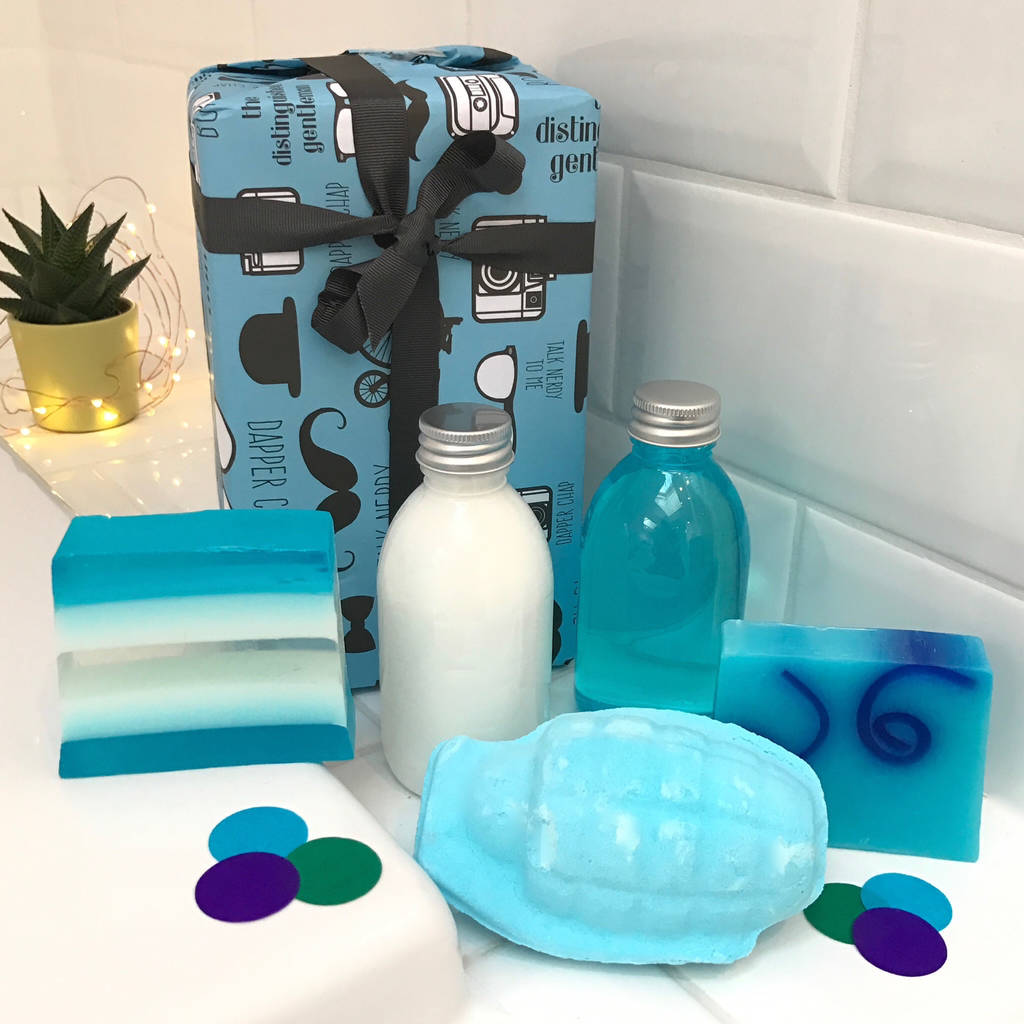 gift set of bath bombs for men by pink pineapple home & gifts
