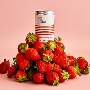 'super strawberry negroni' Cocktail Cans, 4 of 8