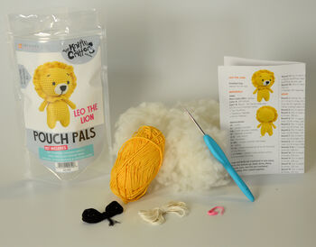 Pouch Pals Leo The Lion Crochet Kit, 3 of 3