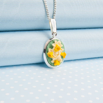 Hand Painted Daffodil Oval Pendant Necklace, 3 of 4