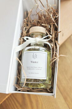Luxury Winter Dried Flower Diffuser, 3 of 4