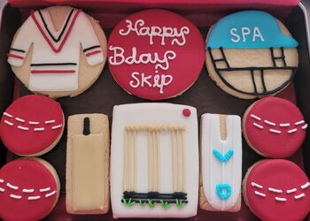 Personalised Cricket Biscuit Tin, 9 of 9