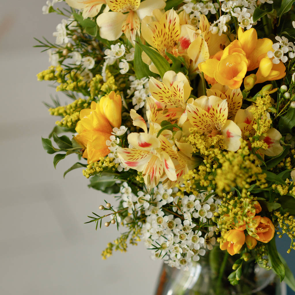 'thanks a bunch' letterbox flowers by bloom & wild