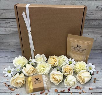 The Cream Sensation Spa Flowers Luxury Gift Box, 2 of 8