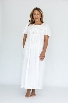 White Cotton Short Sleeve Nightdress 18th Century, 3 of 6