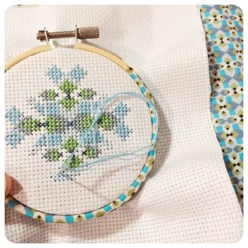 Cross Stitch Gift Set. Geometric Snowflake Kit, 3 of 5