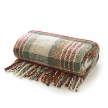 Ripon Supersoft Berry Faux Mohair Jacquard Knitted Check Throw 130x180cm 41023709, 2 of 4