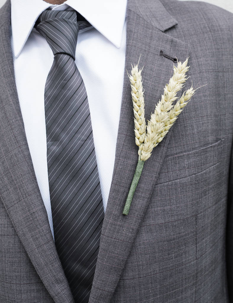 Five Wheat Buttonholes, 1 of 2
