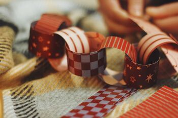 Snuggle Up | Paper Chain Kit, 7 of 10