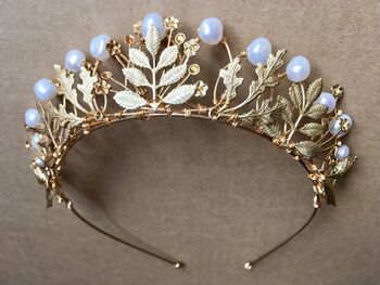 The Agatha Crown Oak Leaf Pearl Tiara, 4 of 12