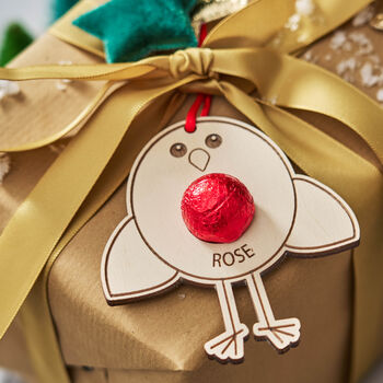 Personalised Robin Gift Tag And Bag Of Chocolate Tummies, 4 of 5