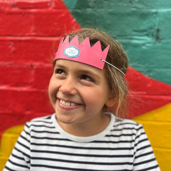 Make Your Own 'Who Am I?' Christmas Cracker Crown, 6 of 10