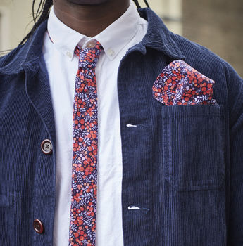 Mens Red Berry Pocket Square, 4 of 5