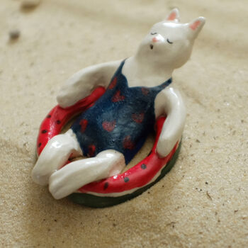 Ceramic Sunbathing Cat Melon, 4 of 4