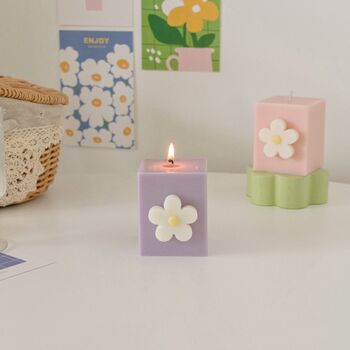 Daisy Soy Wax Candle, 2 of 7