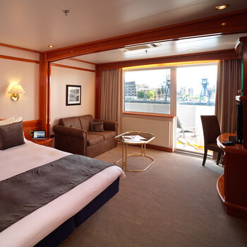 London Luxury Yacht Overnight Stay For Two, 7 of 9