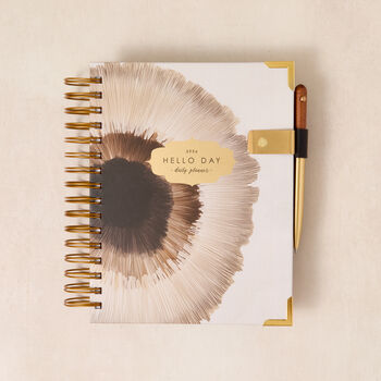 Minimal 2026 Daily Planner Diary: Petunia, 6 of 12