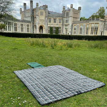 Luxury Two Person Picnic Blanket Forest Green, 3 of 3