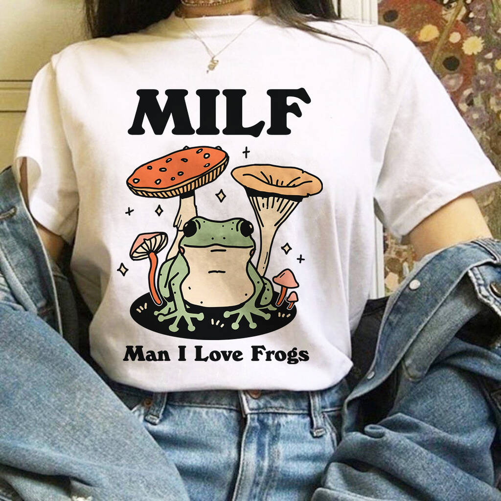 'Man I Love Frogs' Retro Frog Milf Tshirt, 1 of 10