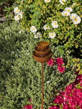 Rain Catcher Fountain Garden Ornament Stake, 5 of 11