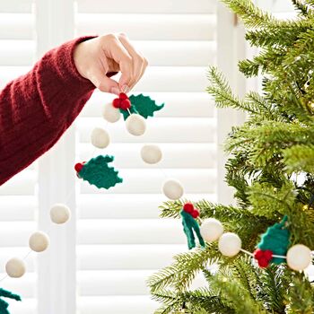 Felt Holly Christmas Garland, 2 of 5