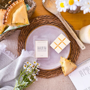 Farmhouse Warming Apple Pie Candle/ Wax Melt, 4 of 4
