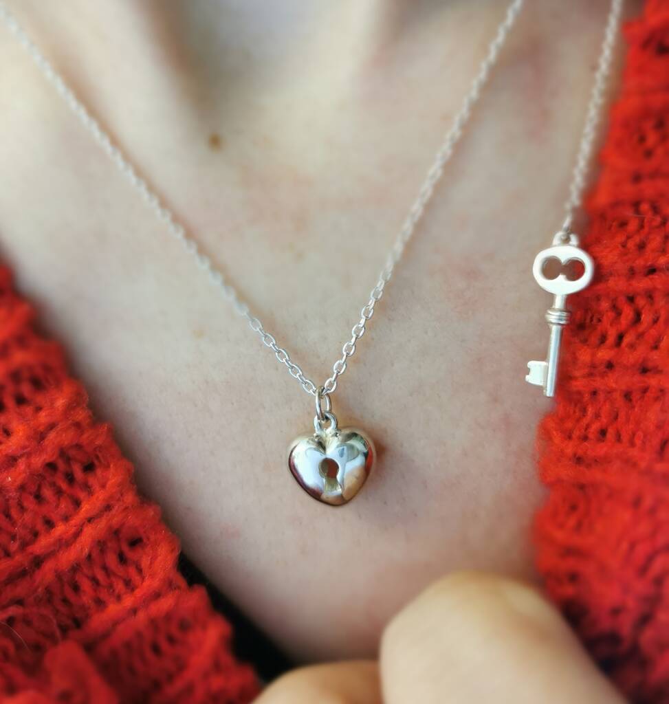 Heart and key necklace Clearance
