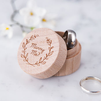 Engraved Personalised Wreath Ring Box, 2 of 5