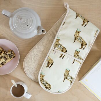 Cheetah Tea Towel And Oven Gloves Bundle, 7 of 7