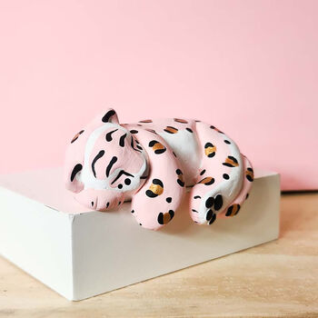 Leopard 'Shelf Sitter' Light Pin, 4 of 8