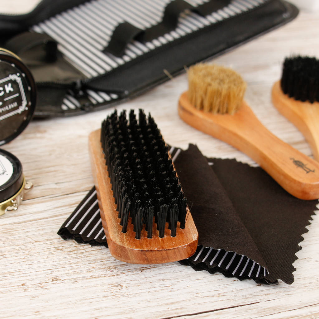 buff and shine shoe polish kit