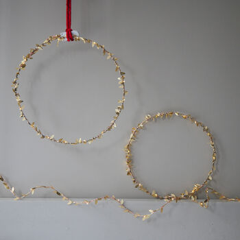 Metallic Leaf Wreath, 2 of 7
