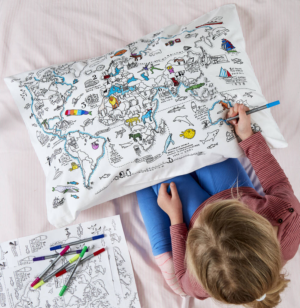 eatsleepdoodle World Map Pillowcase Kids Coloring World Map Pillowcase with Washable Fabric Markers 65x65cm Doodle Pillow Case for Children 