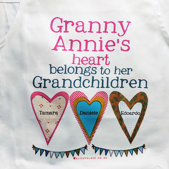 Personalised Grandma's Heart Apron, 5 of 12