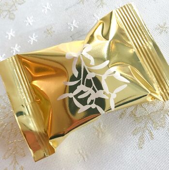 Gold Mistletoe Christmas Table Decorations Pack, 5 of 9
