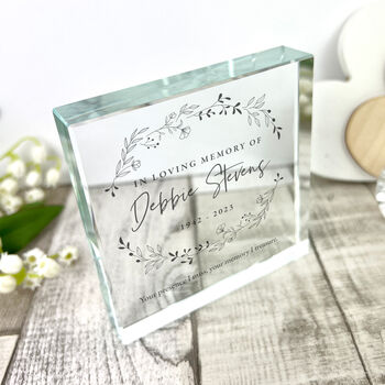 Personalised Wreath Memorial Crystal Token, 4 of 5