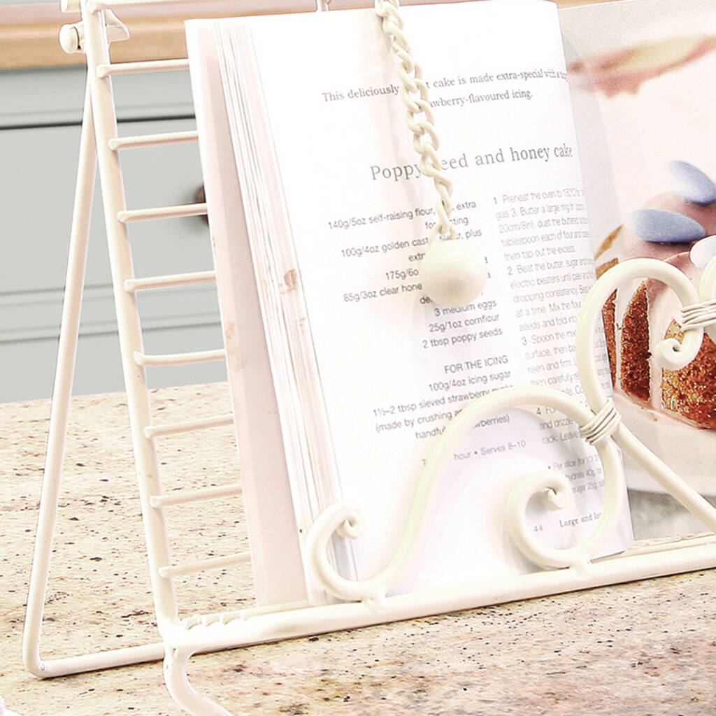 Country Cream Heart Cookbook Stand By Dibor