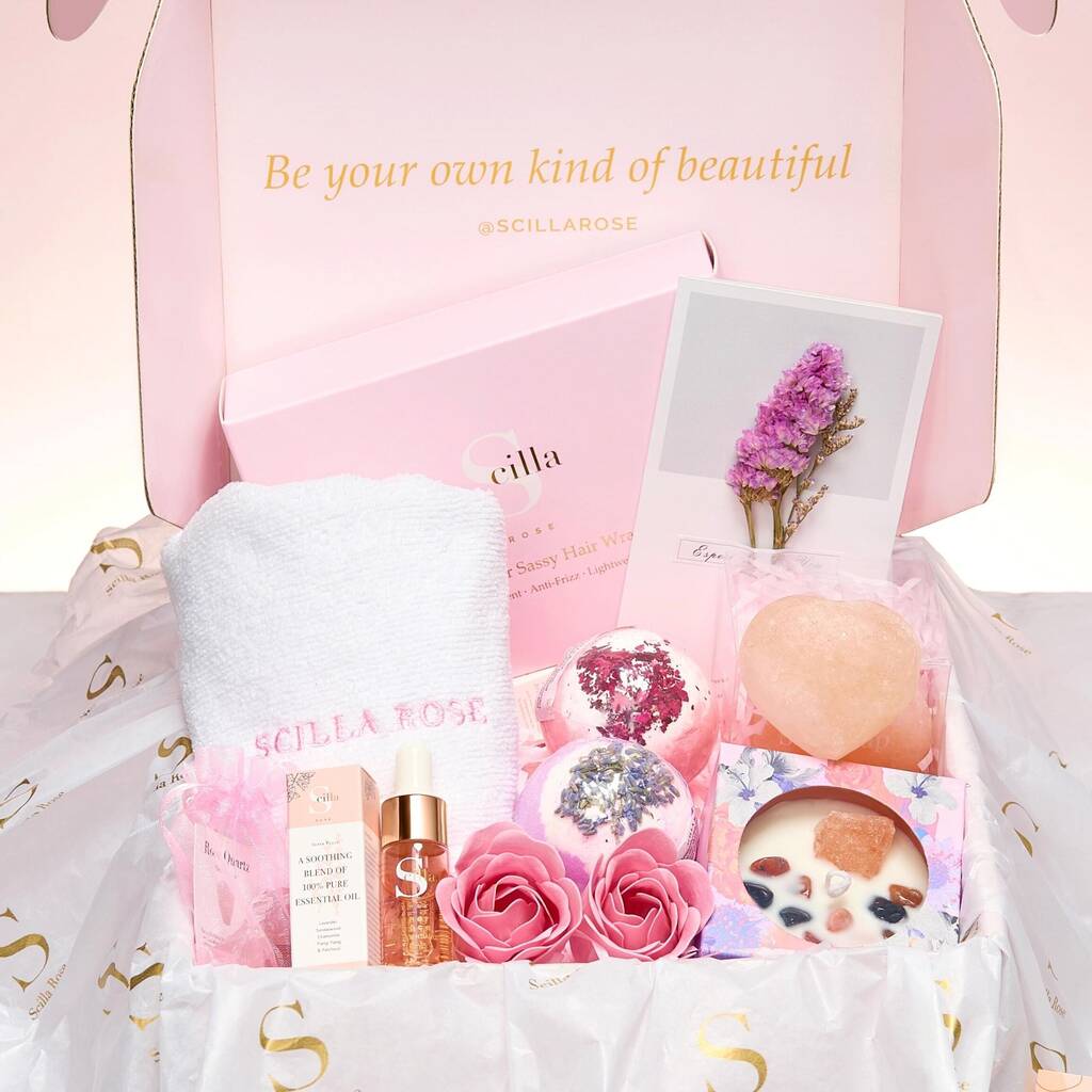 Luxury LED Lit Pamper Gift Set For Her, 1 of 11