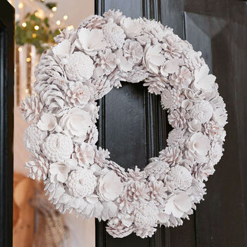 Large White Snowdrop Deluxe Wreath, 3 of 6