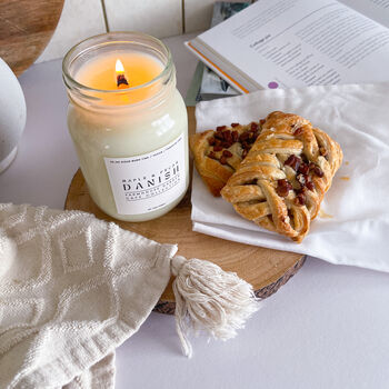 Farmhouse Maple And Pecan Candle Vegan, 4 of 4
