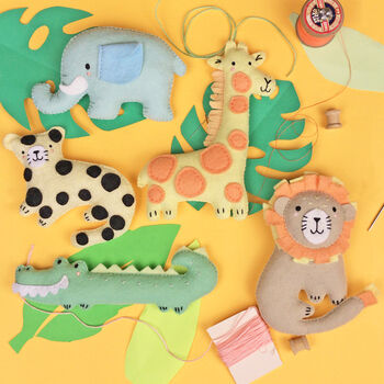 Chester The Crocodile Felt Sewing Kit, 9 of 11