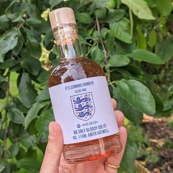 Personalised England Football Flavoured Gin With Music, 5 of 6