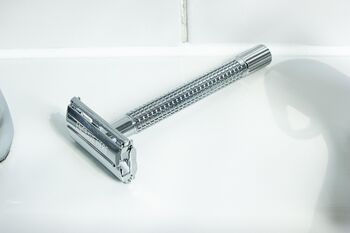 Personalised Traditional Twist Safety Razor, 6 of 6