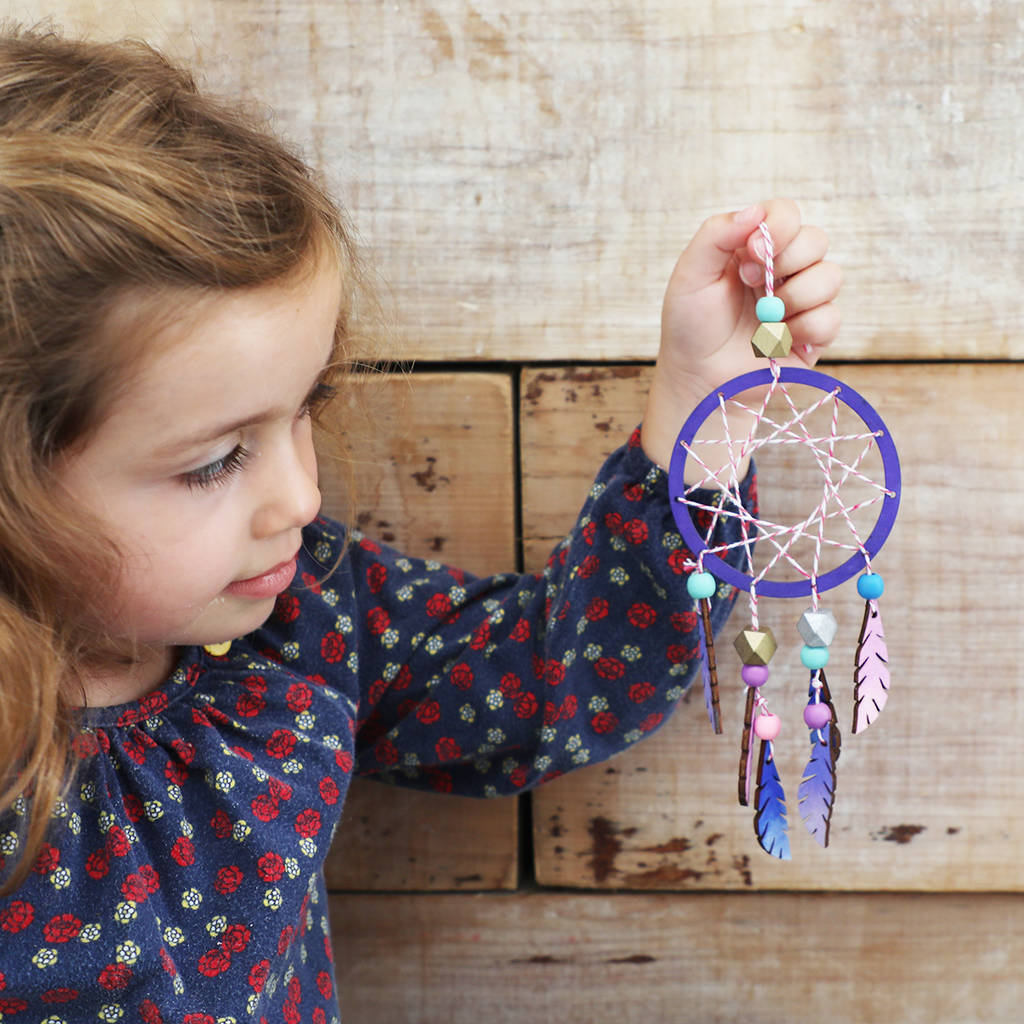 Make Your Own Dreamcatcher Craft Kit Activity Box, 1 of 12