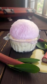 Rhubarb And Custard Dessert Candy Floss Fun Gift Allergen, 10 of 12