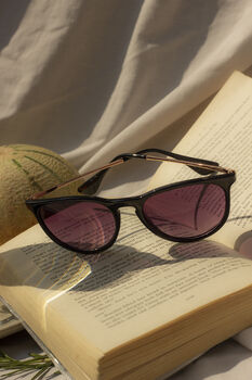 Black Traditional Style Sunglasses, 6 of 6
