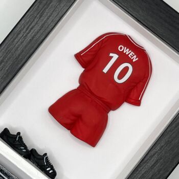 Football Legend KitBox: Owen: Liverpool, 2 of 6
