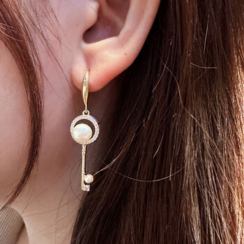 Timeless Pearl Keys Earrings, 3 of 4