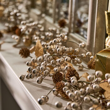Golden Glamour Luxury Christmas Garland, 3 of 5
