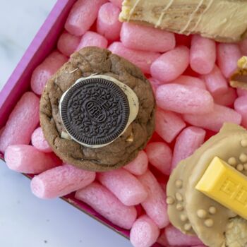 The Biscuit Deluxe Cookie And Cookie Pie Gift Box, 3 of 12